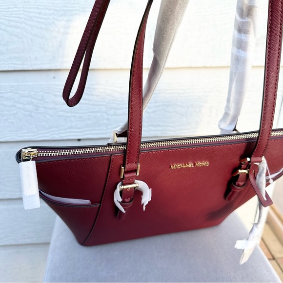 SALE! Michael Kors purse and wallet - Picture 6 of 15